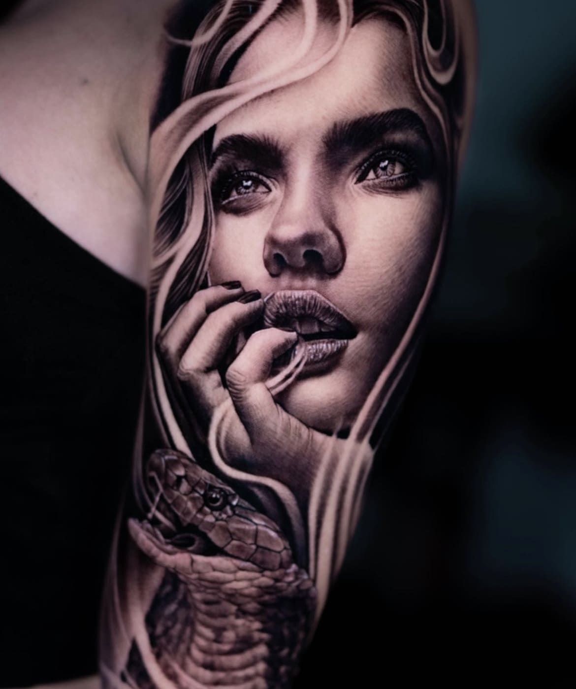 Retrato en realismo black & grey